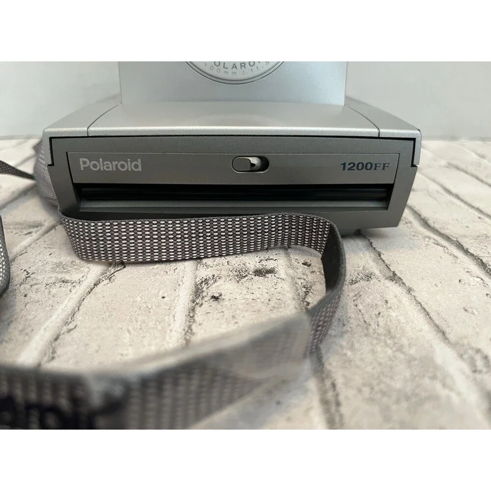 (RARE ) Polaroid Spectra 1200FF Instant Camera Silver with Box & Strap Untested